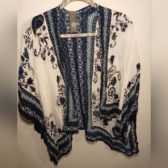 Vince Camuto Navy and Teal Patterned Garment - Picture 3 of 12